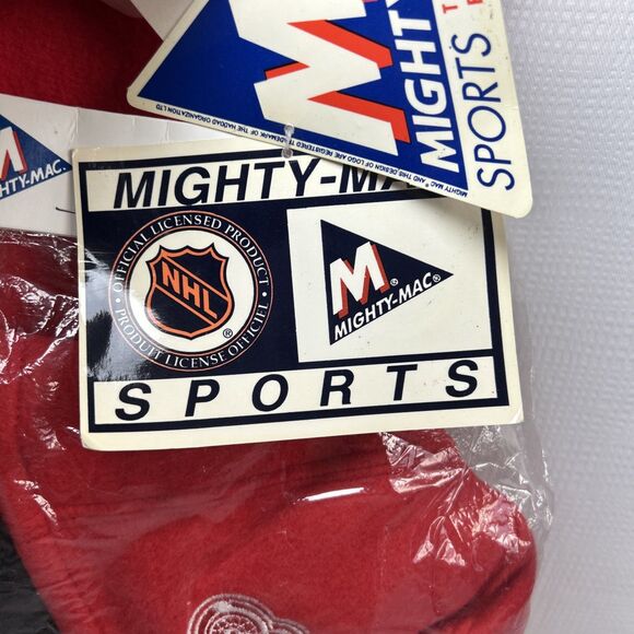 Sold
NWT Mighty Mac Sears 6/9 Months Body Suit With Hat Detroit Red Wings NHL - Picture 7 of 14
